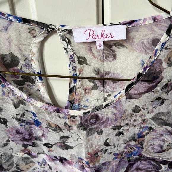 100% silk Parker floral blouse in size Small - Picture 2 of 5